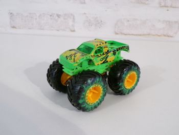 Monster truck - Hot Wheels - Gunkster (J14)