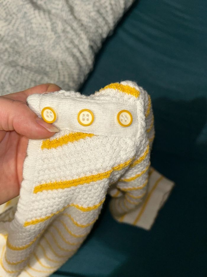 Pull jaune et blanc - photo numéro 5