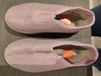Ballerines/chaussons fille taille 25