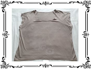 Tee shirt taille 50.