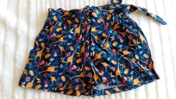 Short matière fluide