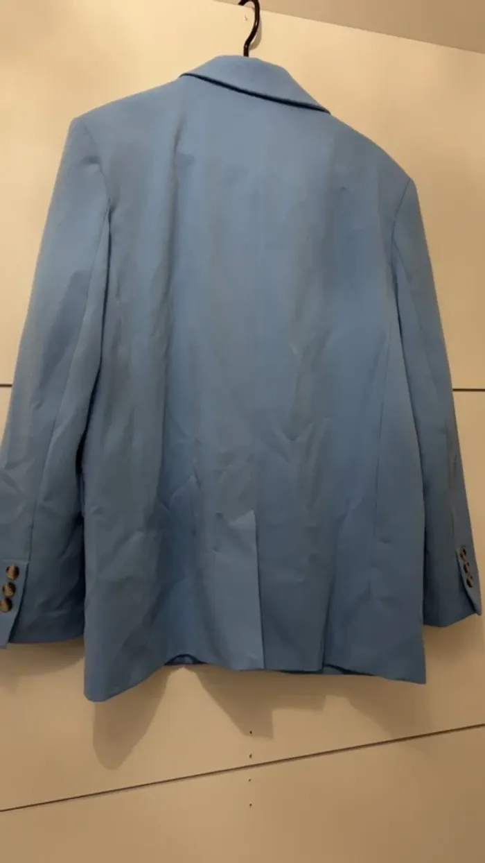 Blazer bershka taille M bleu très bon état - photo numéro 3