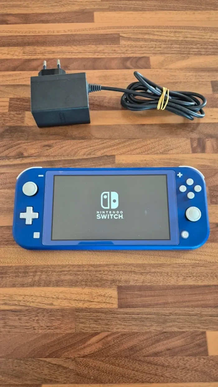 Console Nintendo switch lite " bleu nuit" - photo numéro 3