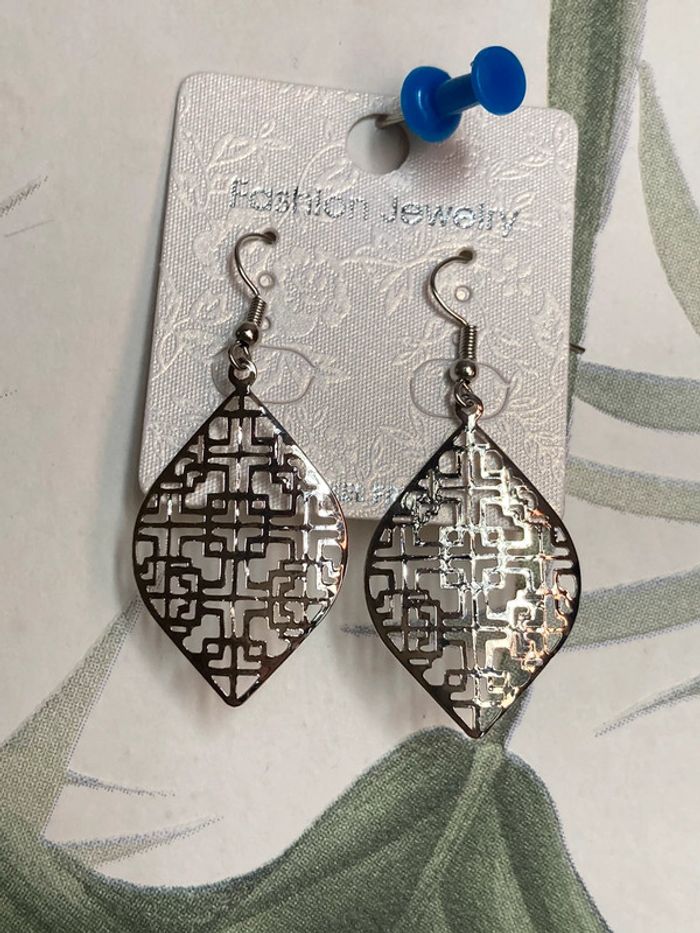boucles d oreilles