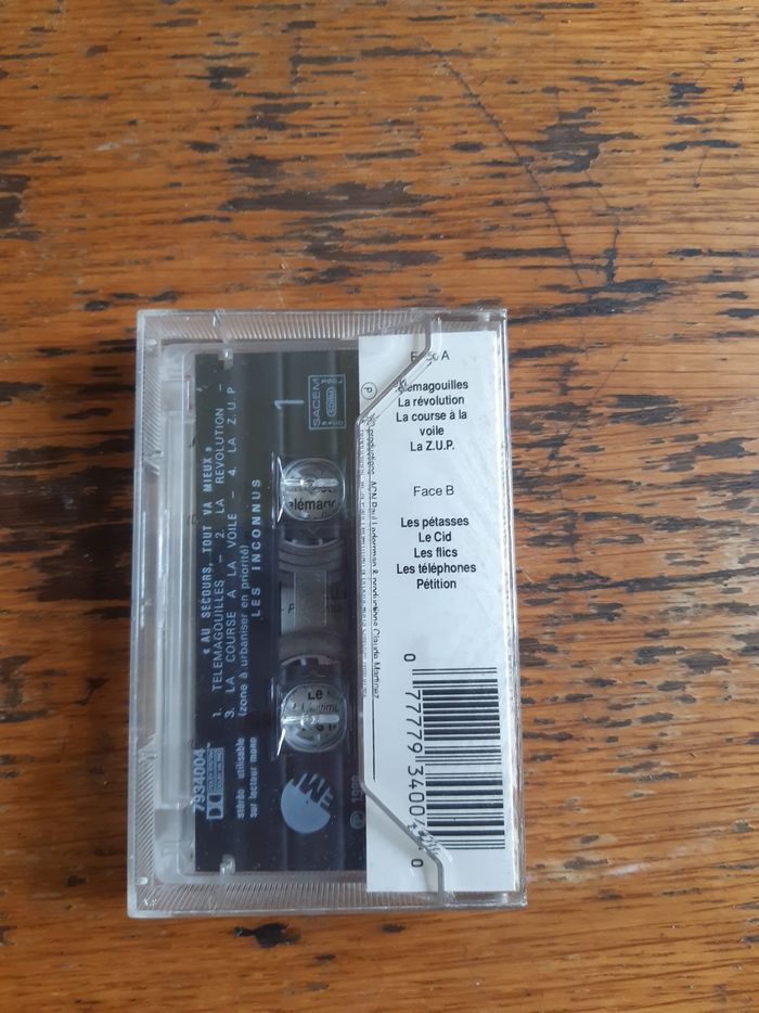 Cassette Audio "Les Inconnus" - photo numéro 2