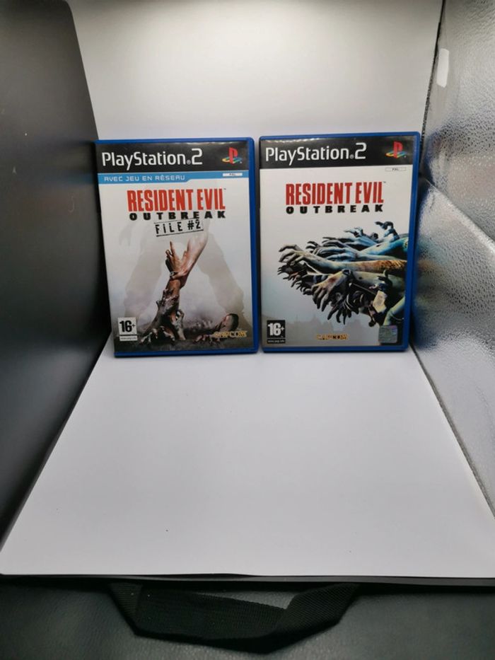 Lot 2 jeux ps2 resident evil outbreak /outbreak #2