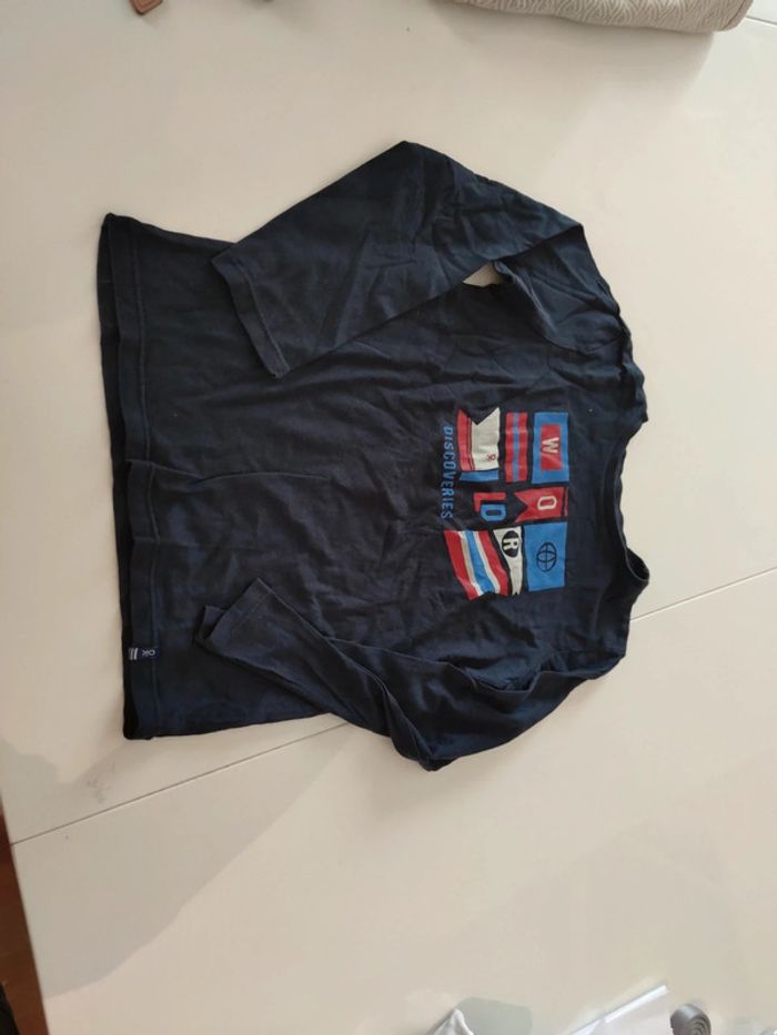 Tee shirt marine drapeau World Okaïdi 8 ans