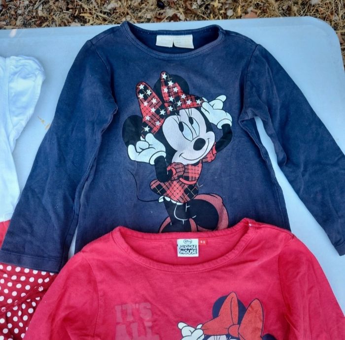 Lot 3 vêtements Disney Minnie 4-5 ans - photo numéro 3