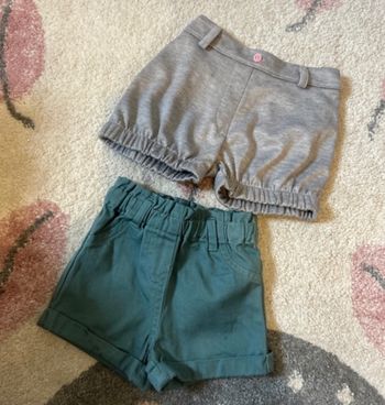Lot de 2 short taille 6 mois