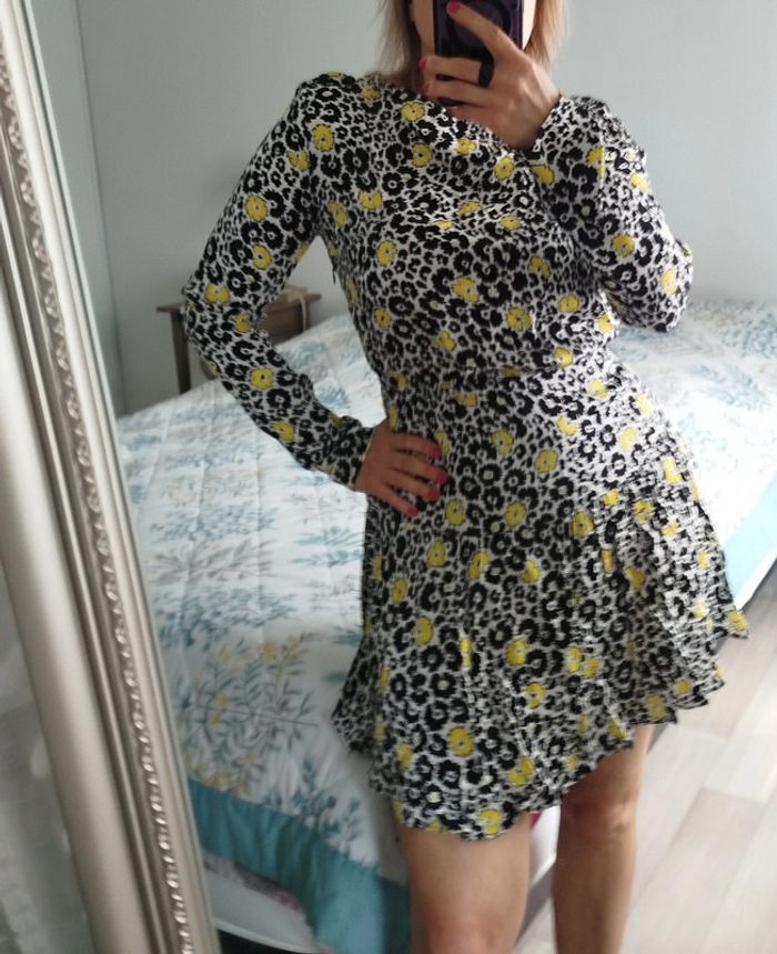 Superbe robe neuve The kooples - photo numéro 2