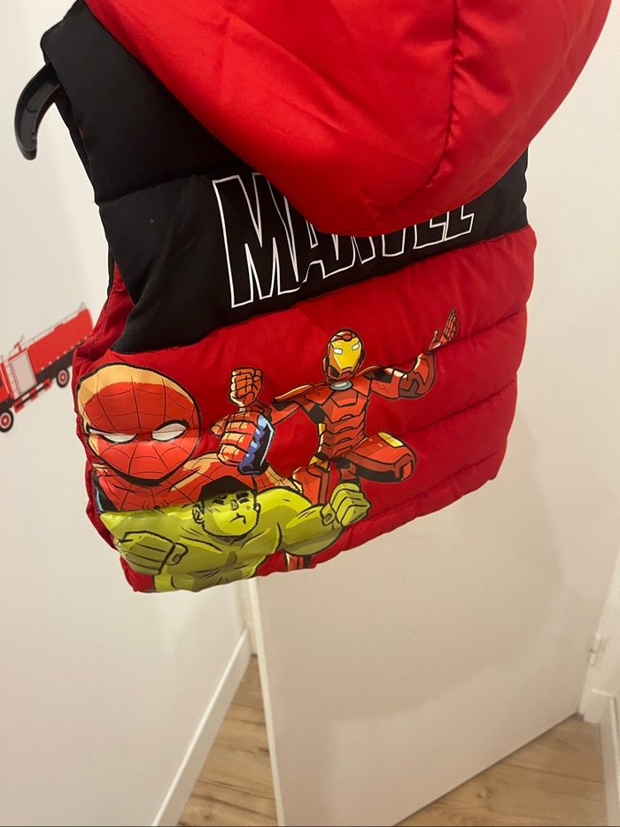 Veste sans manche Marvel - photo numéro 3