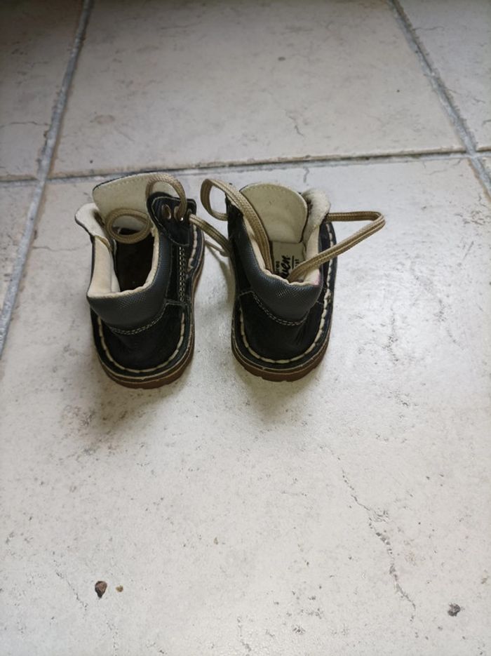 Première chaussures bébés - photo numéro 5