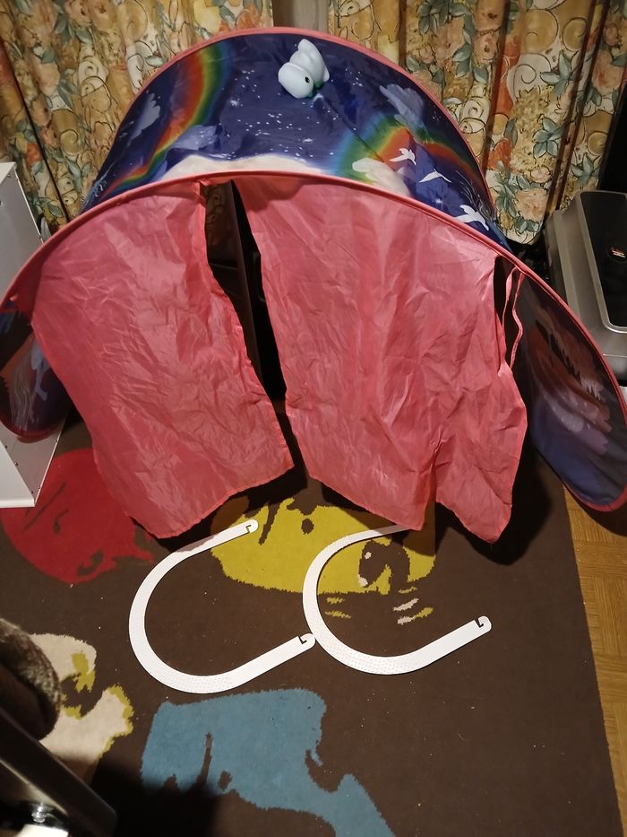 Vend tente de lit licorne