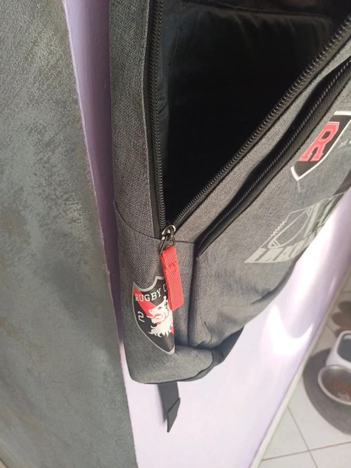 Cartable neuf - photo numéro 4