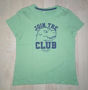 Tee-shirt vert clair motif dinosaure Kiabi 
T. 10 ans