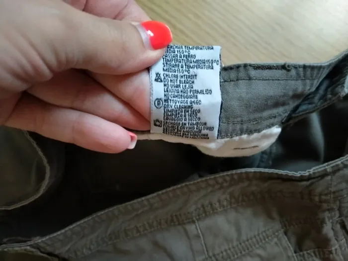 Pantalon gris. Femme. Lulu castagnette 
Taille 40 - photo numéro 11