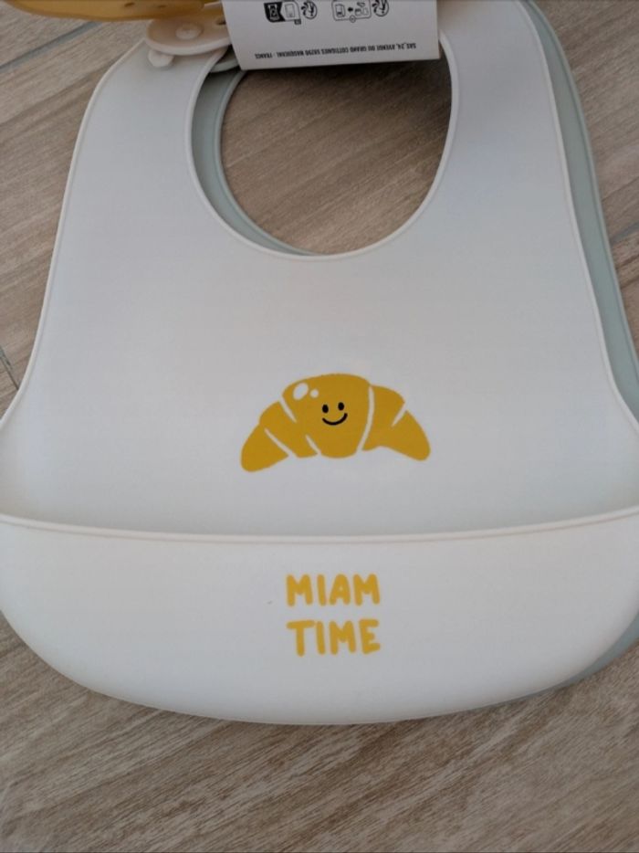 Lot de 3 bavoirs silicone - photo numéro 2