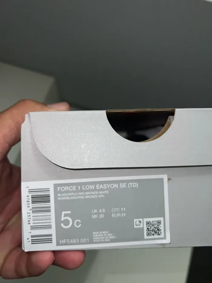 Basket Nike taille 21 unisex sans lacets - photo numéro 13