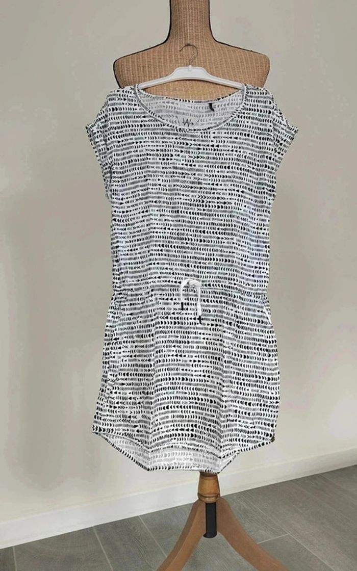 13 € Robe Ikks 12 ans - photo numéro 2