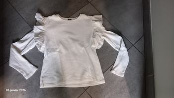 Haut fille 12 ans beige avec volants kiabi