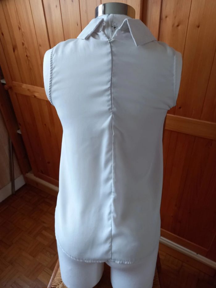 Petite blouse sans manches - photo numéro 4