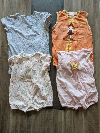 Grenouillères taille 6 mois