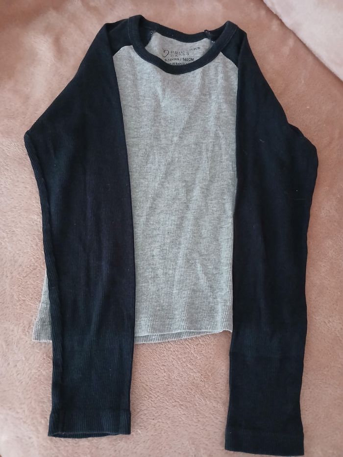 Haut fille manches longues très bon état