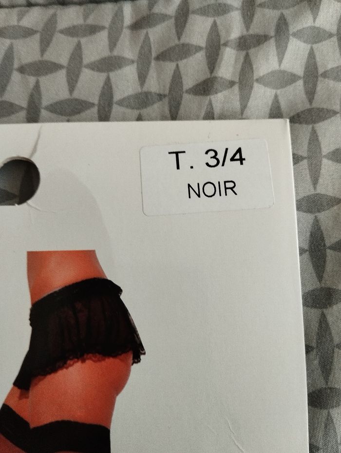 1 paire de bas auto fixant neuve taille 3/4 - photo numéro 5