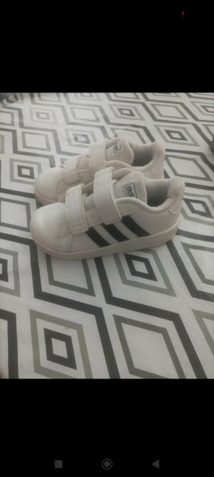 Basket adidas