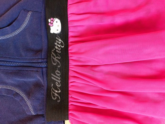 Ensemble jupe Hello Kitty et veste bleue in Extenso 4 ans - bon état - photo numéro 5
