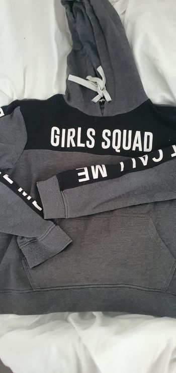 Pull capuche