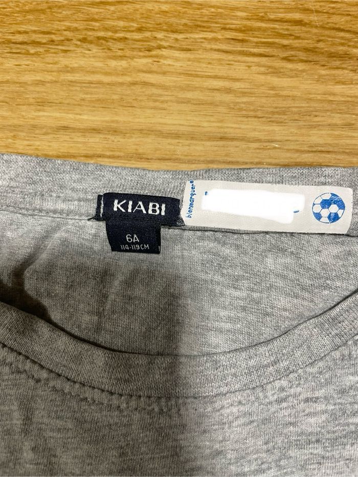 Lot 2 tshirts manches courtes 6 ans - photo numéro 6