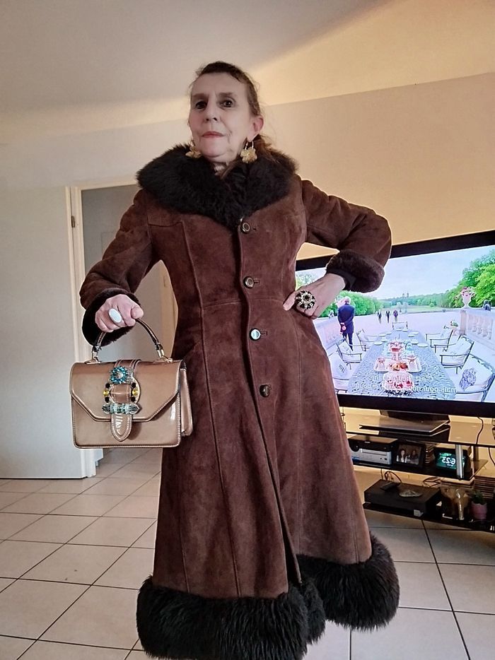 Manteau fourré Y2k style empire Vintage dressing lire descriptif - photo numéro 6