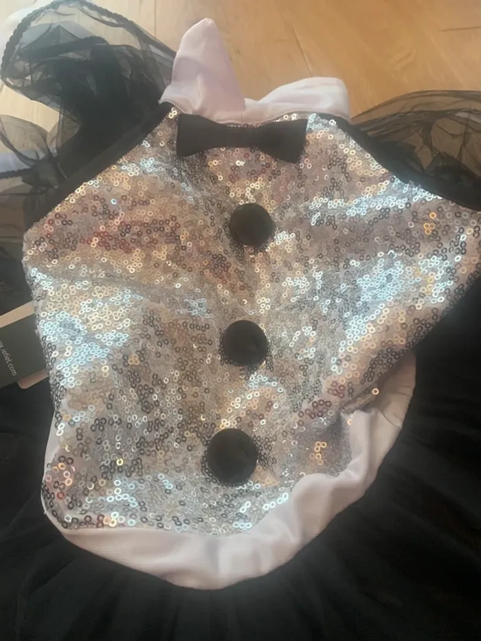 Robe de danse avec gants blancs 5-6ans - photo numéro 4