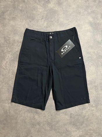 Short chino Oakley W28 logo brodé neuf avec étiquette