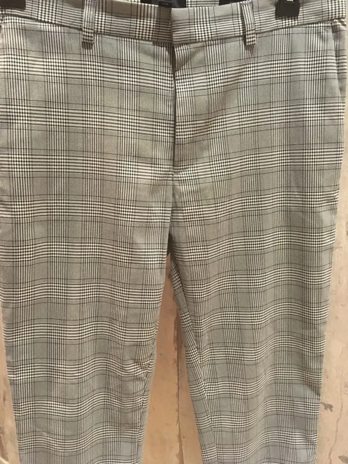 Superbe pantalon chic et sophistiqué en 42 de chez H&M en excellent état - photo numéro 2