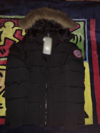 Veste doudoune noir.