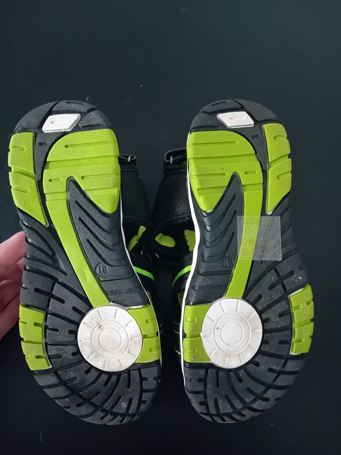 Baskets ouvertes taille 31 - photo numéro 5