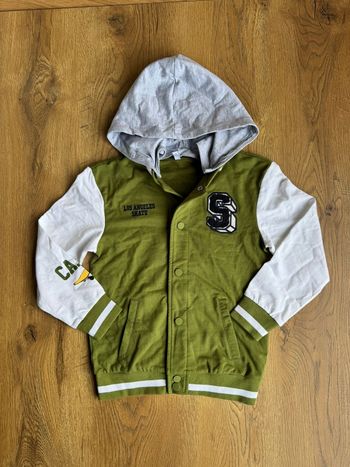 Veste sweat à capuche amovible verte kaki Idexe’ taille 8 ans –  petit défaut à la fermeture