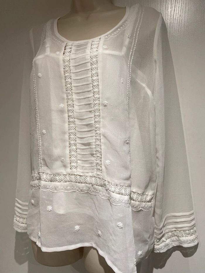 Tunique blanc cassé crème dentelles bohème, avec Top, incorporé Naf Naf taille 36 - photo numéro 10