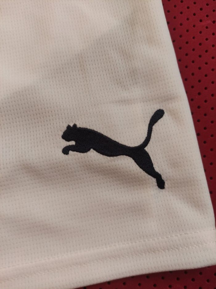 Short de foot Manchester City, Puma Authentique Officiel taille enfant 13/14 ans, Neuf - photo numéro 5