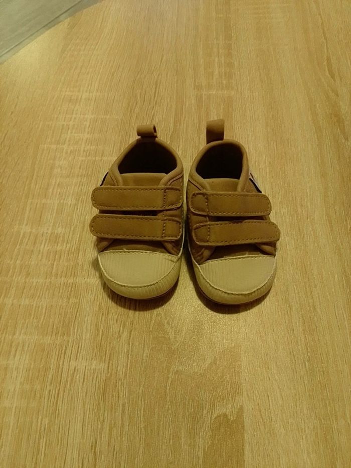 Chaussures bebe - photo numéro 2