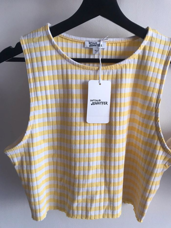Haut jaune à rayures blanche croptop - photo numéro 2