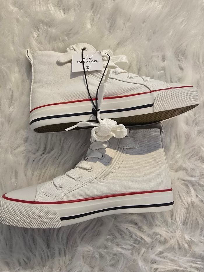 Neuves (non portées)🏷🤩😍🥰🩷🩷🩷 baskets pointure 33 fille 🩷🩷🩷 - photo numéro 3