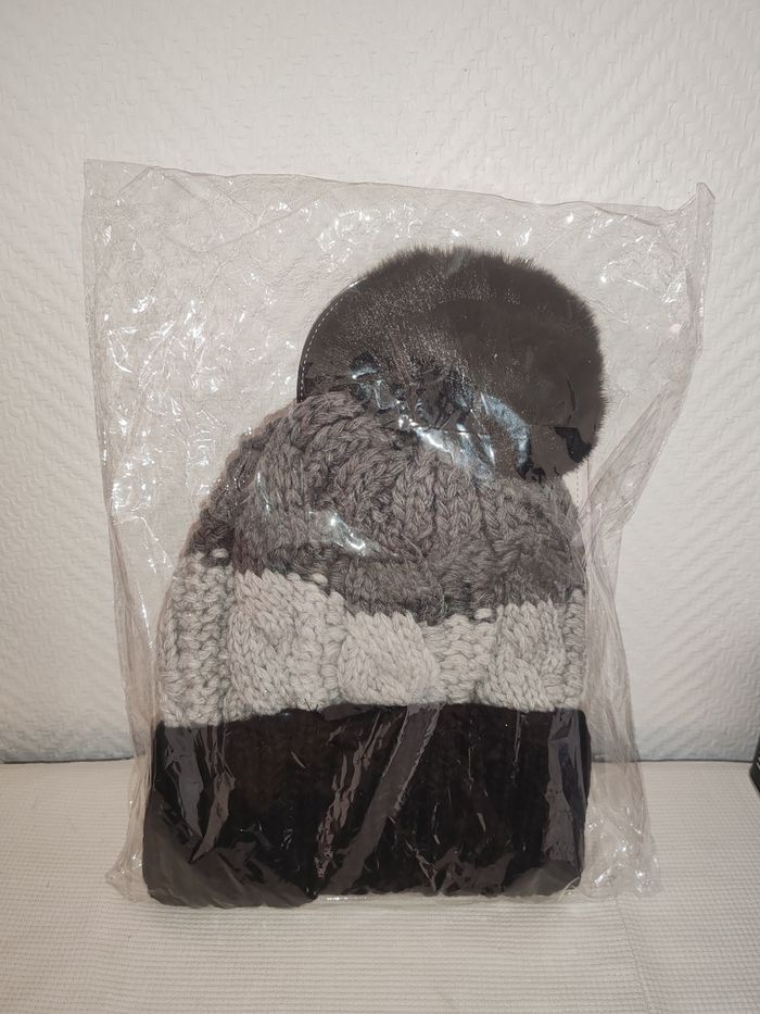 Bonnet tricolore pompon bi color isaya Homme Kaporal. - photo numéro 2