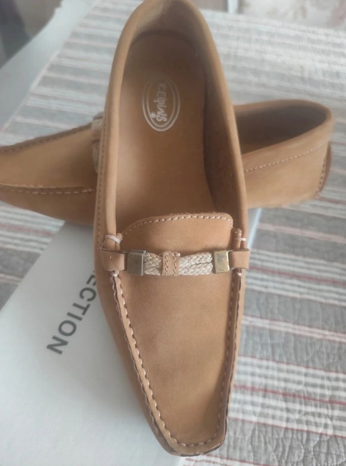 Mocassins en cuir Reqins neufs