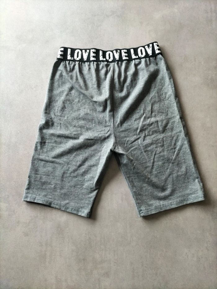 Shorts gris Shein avec ceinture LOVE - photo numéro 3