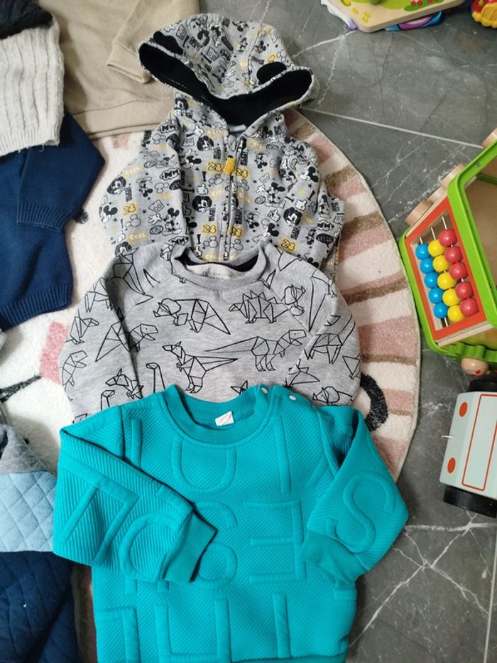 Lot 8 pull sweat mixte garçon 12/18 mois - photo numéro 2