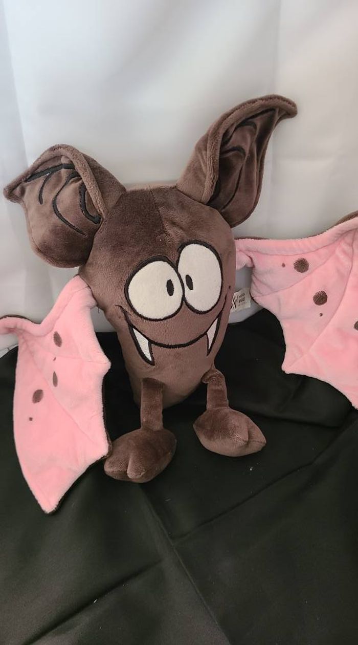 peluche chauve souris brune rose heritage awali