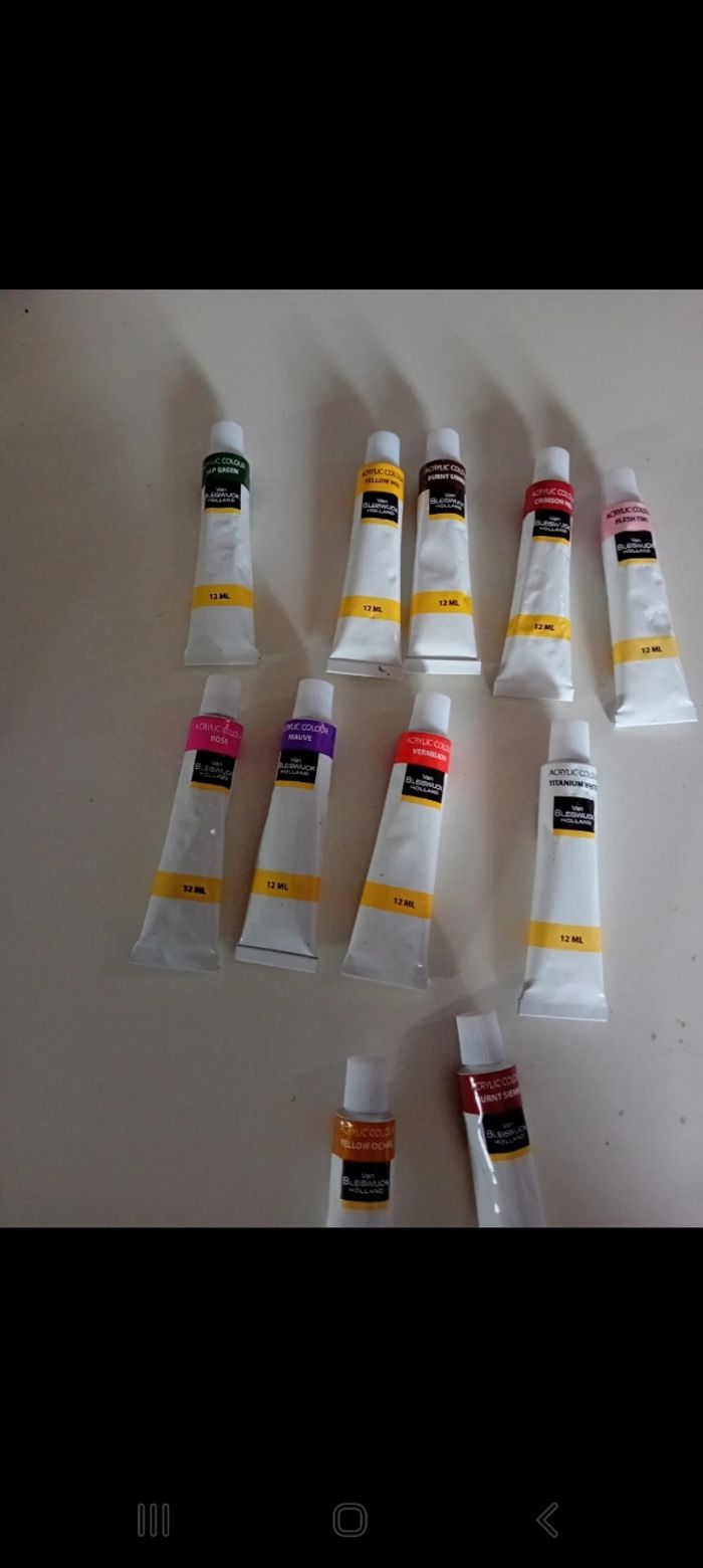Lot peinture acrylique neuf - photo numéro 2